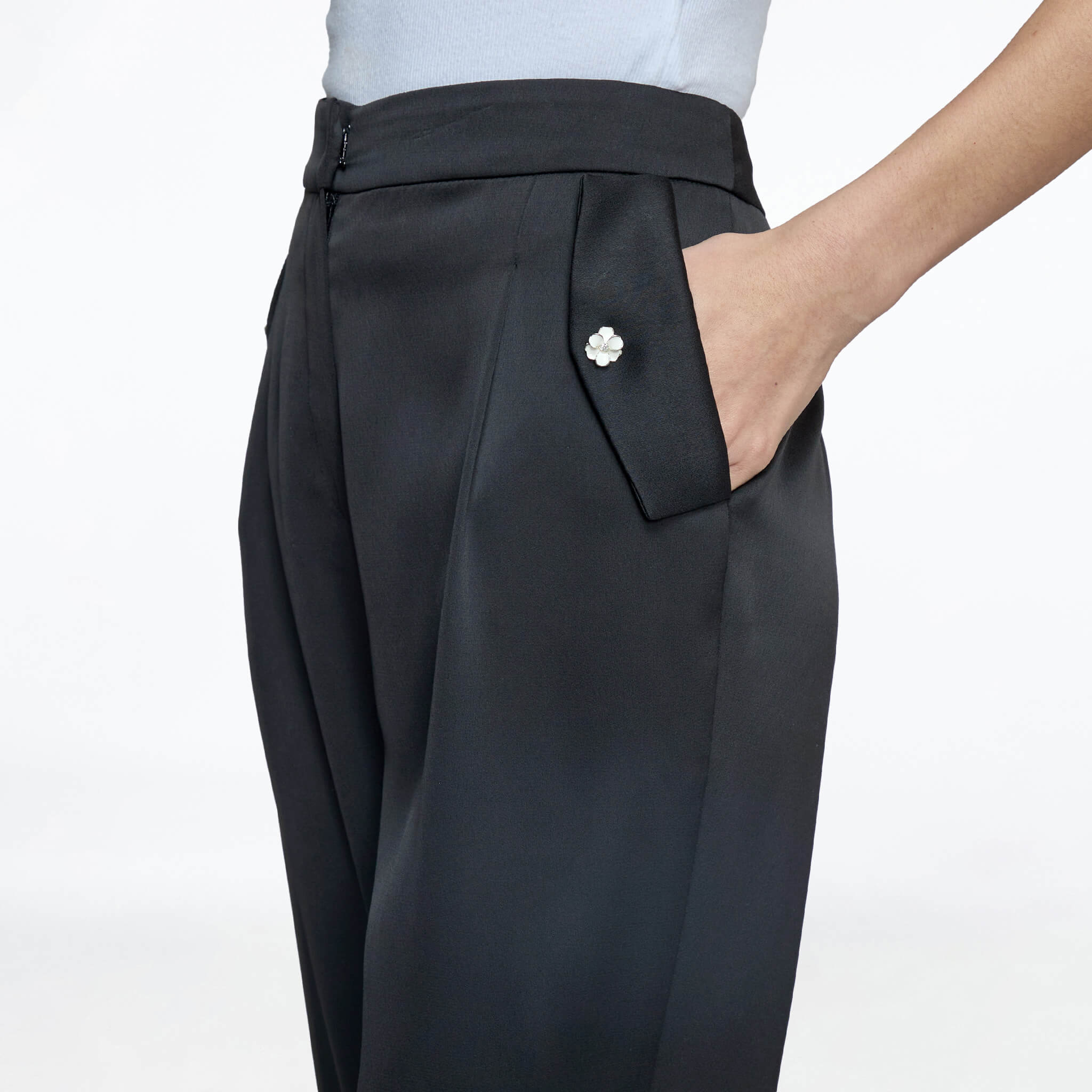 Pantalón negro con tablones