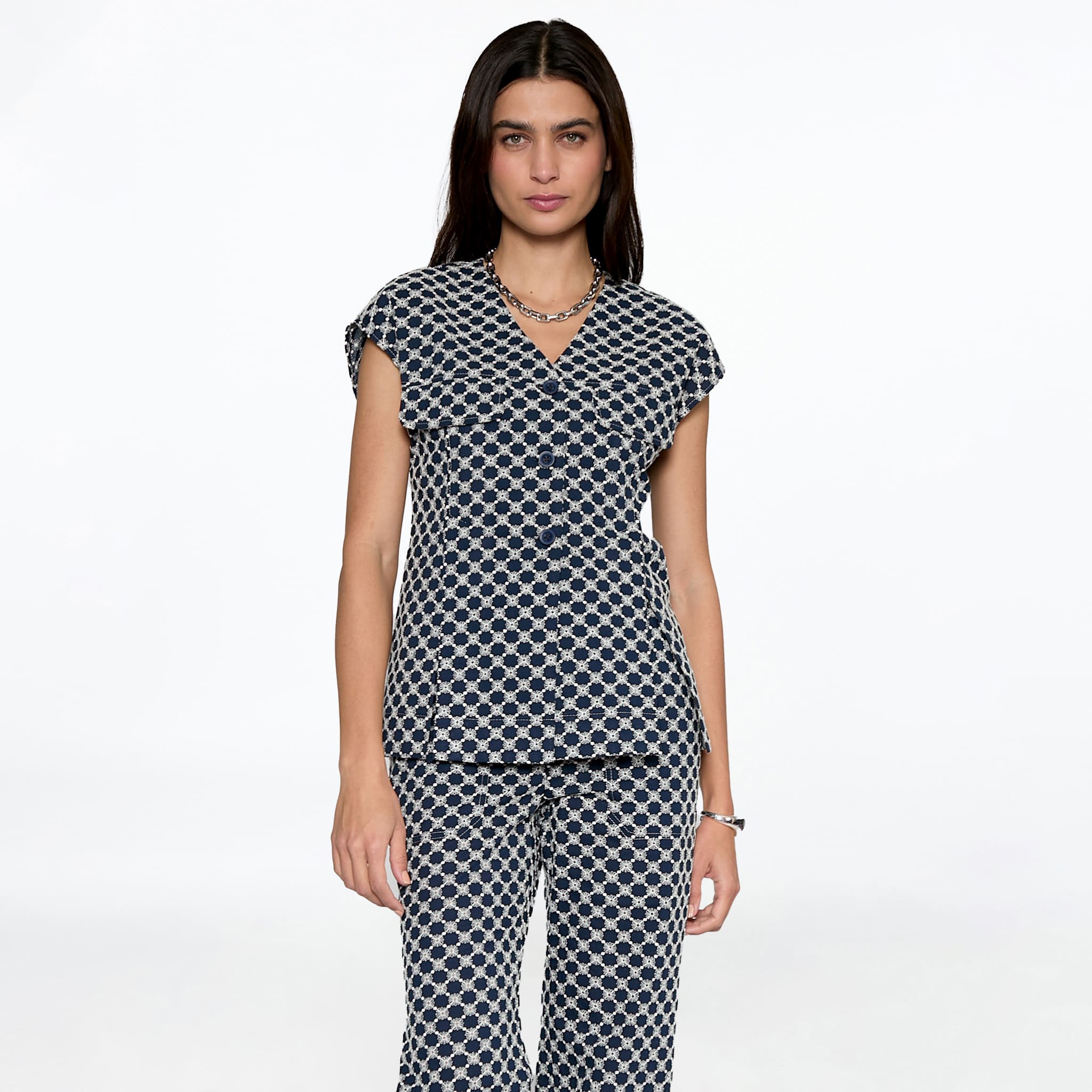 Blusa marino con abertura en delantero