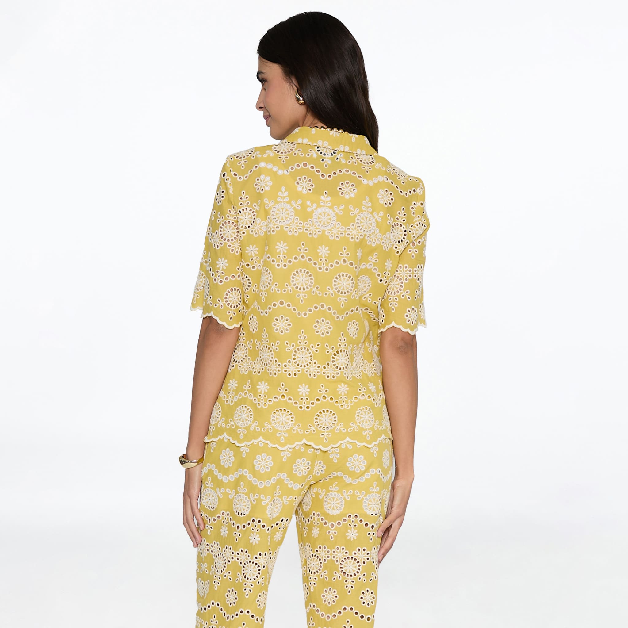 Blusa con Tira Bordada