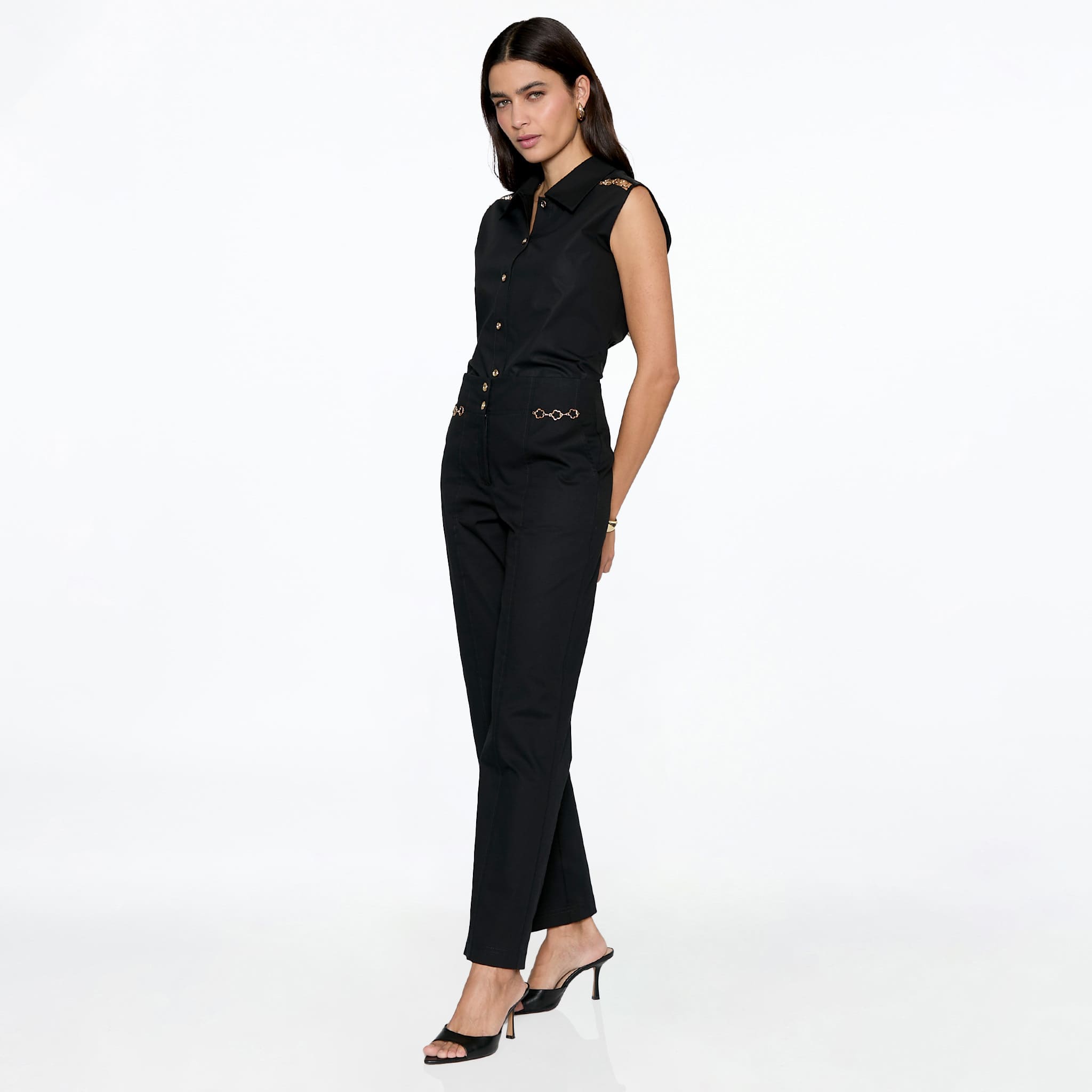 Pantalón Con Cadena de Flor