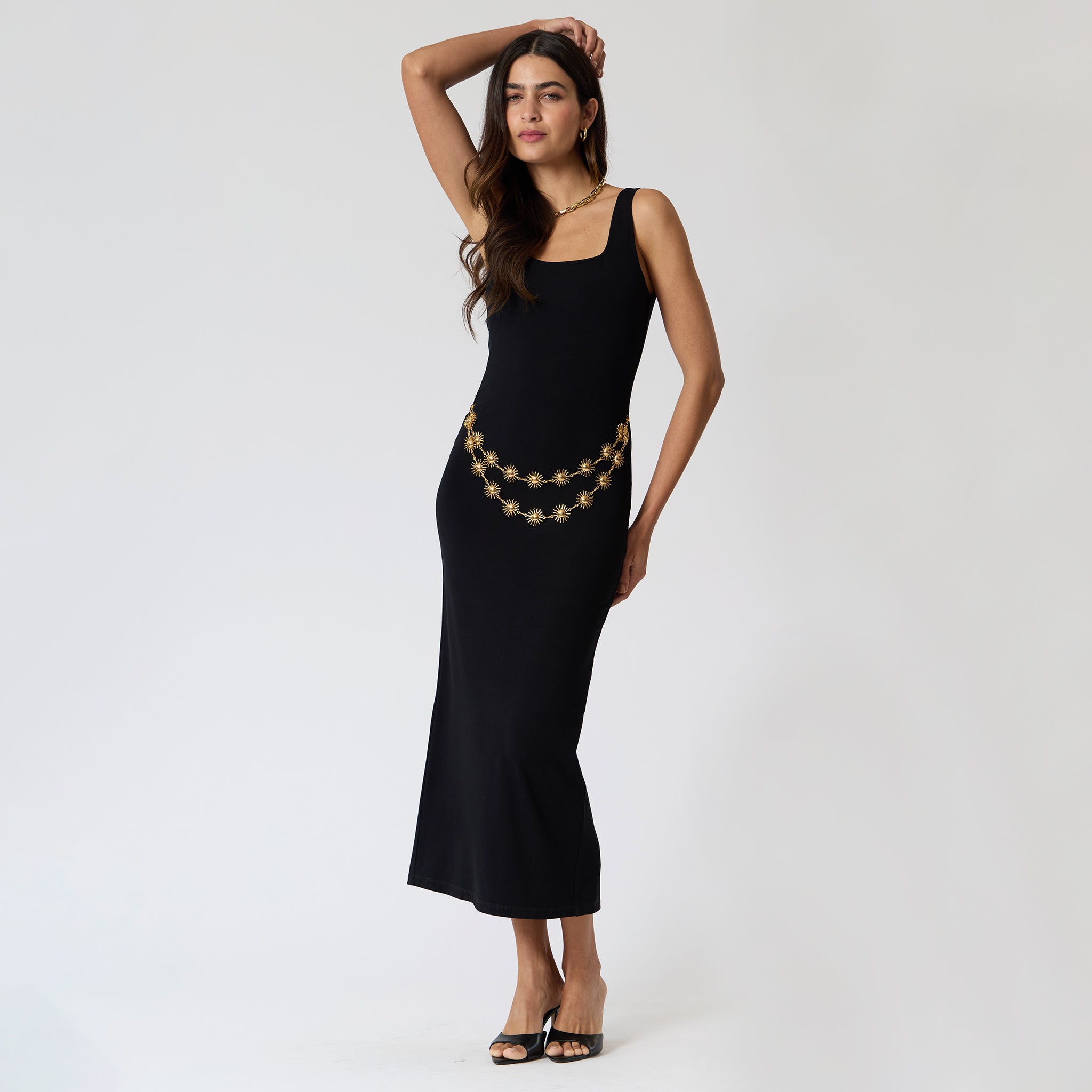 Vestido Negro Cinturon soles