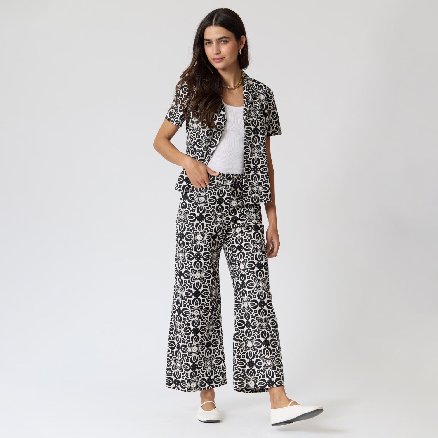 Pantalón Negro Estampado Recto