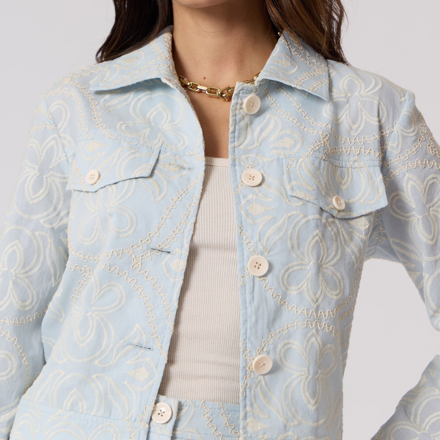 Chamara Azil Cielo Bordada