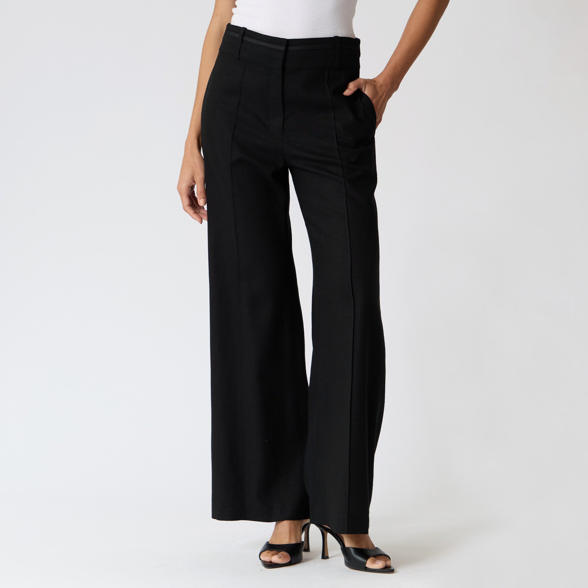 Pantalón Negro con Broches