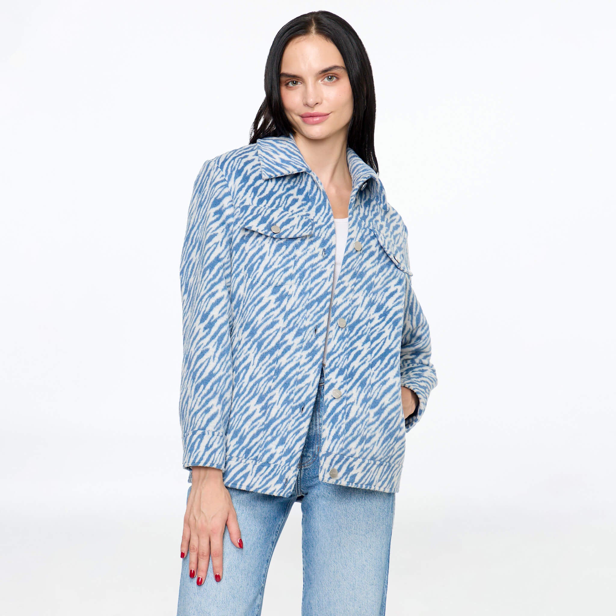 Chamarra azul con print