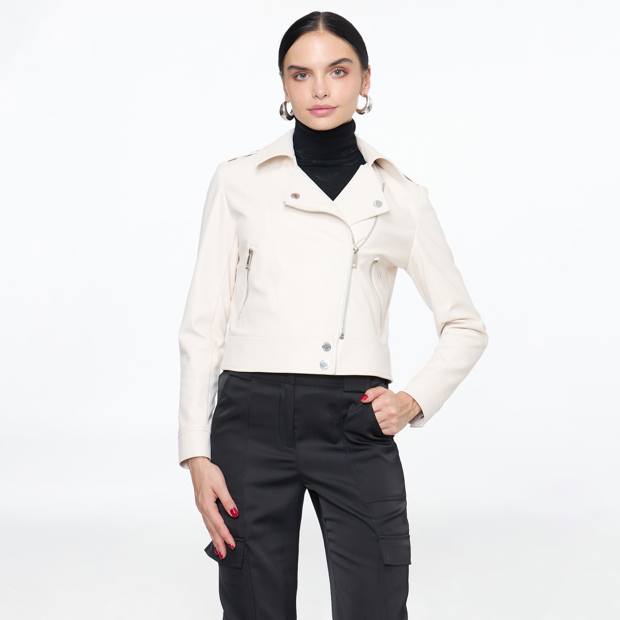 Chamarra biker hueso