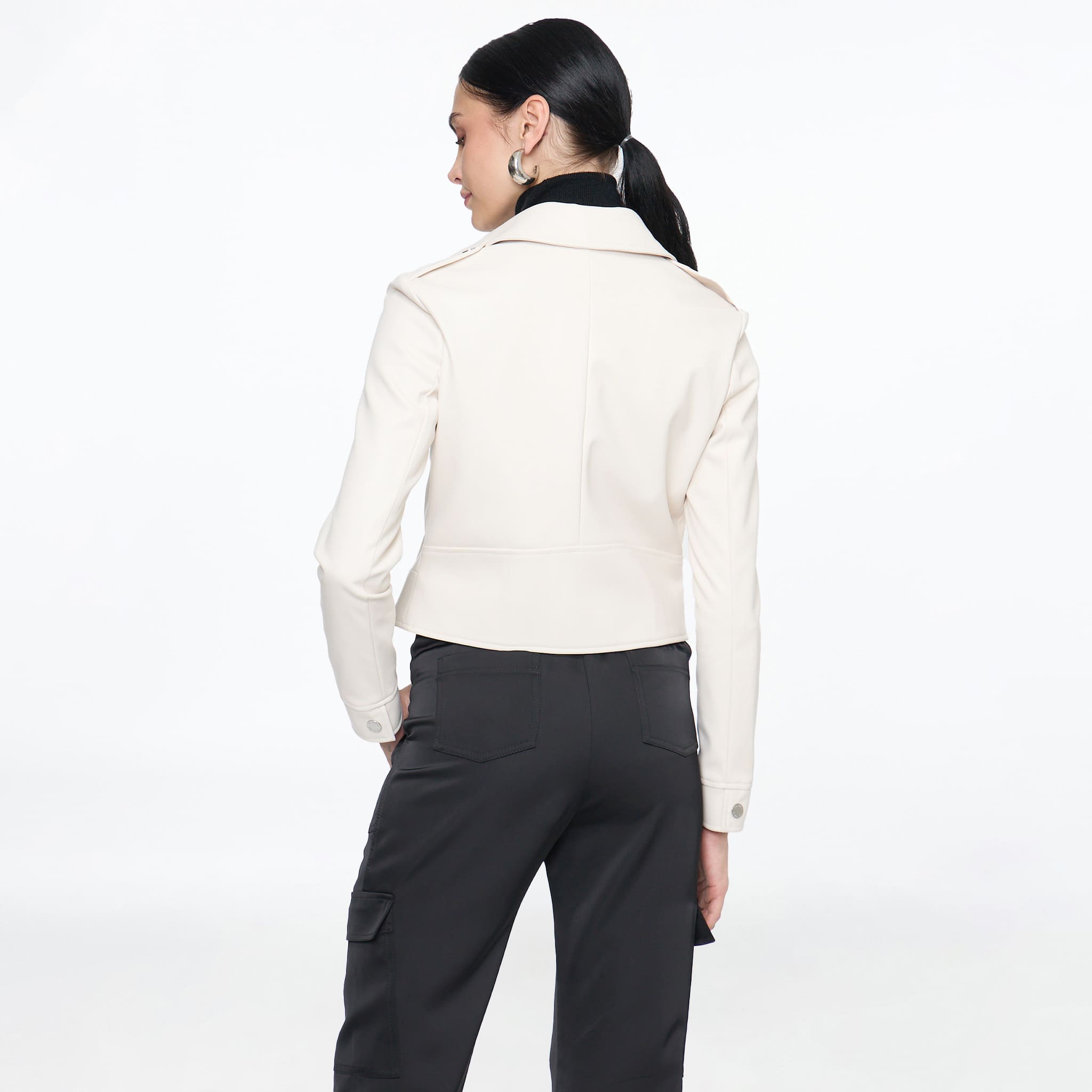 Chamarra biker hueso