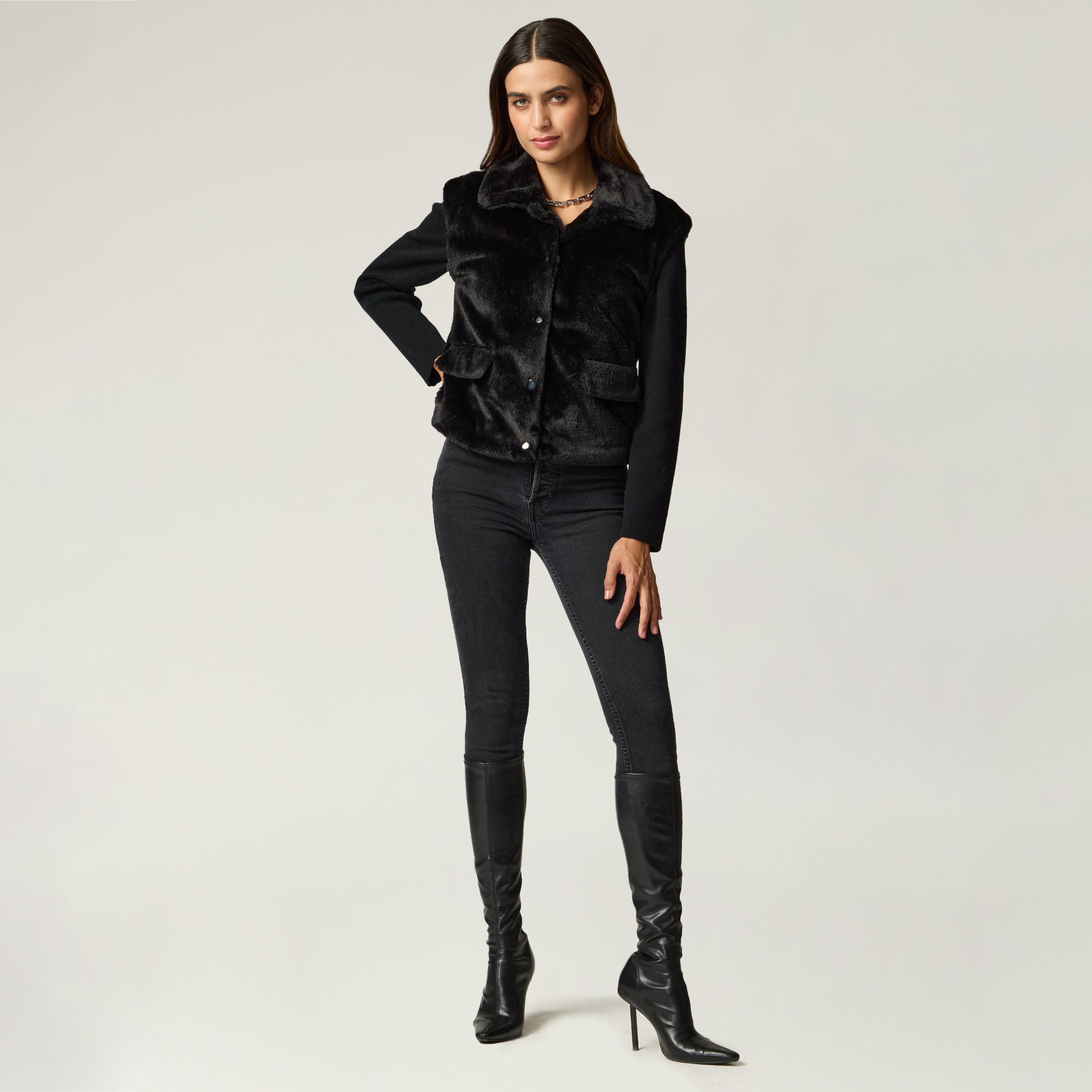 Chamarra Negra Tipo Mink Mujer