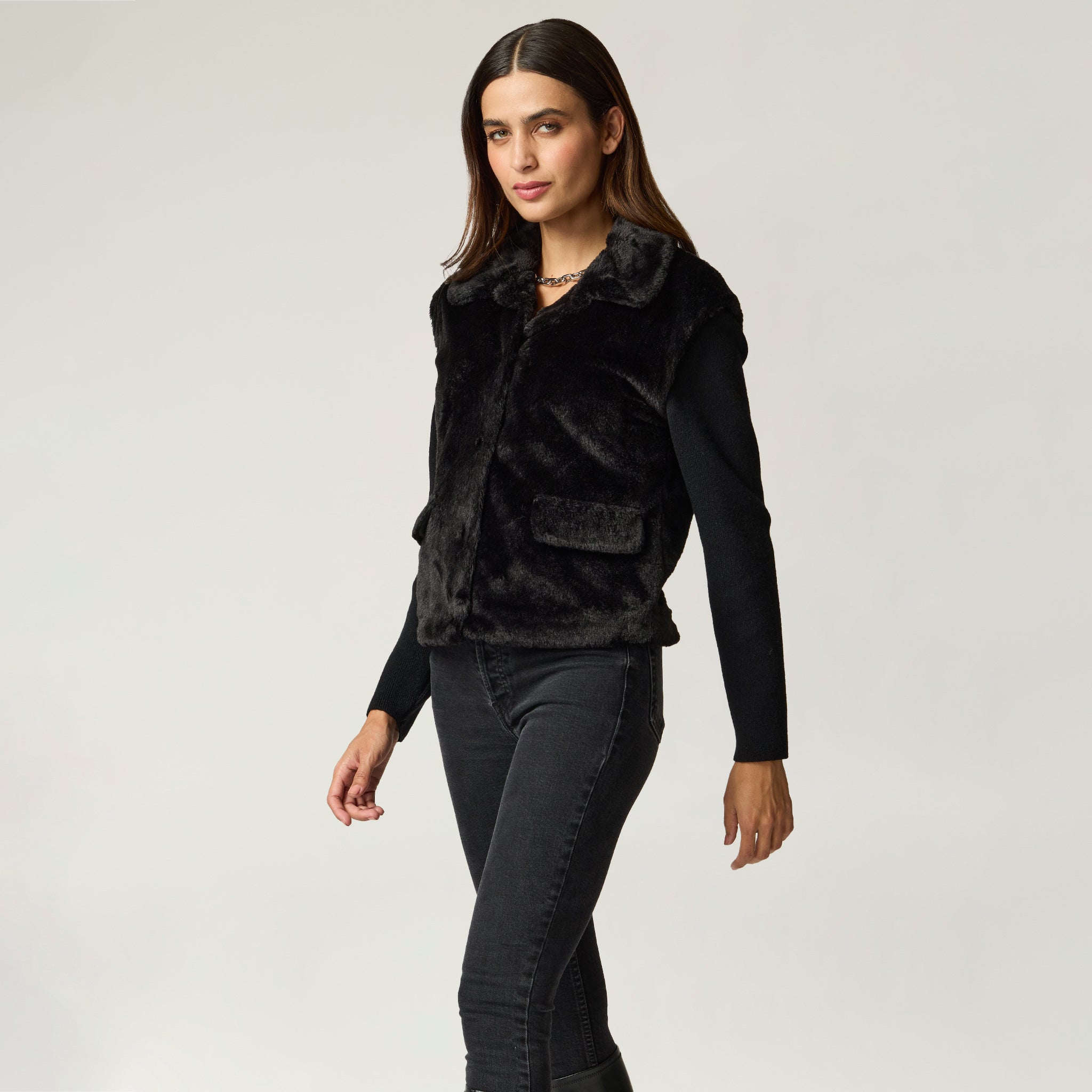 Chamarra Negra Tipo Mink Mujer