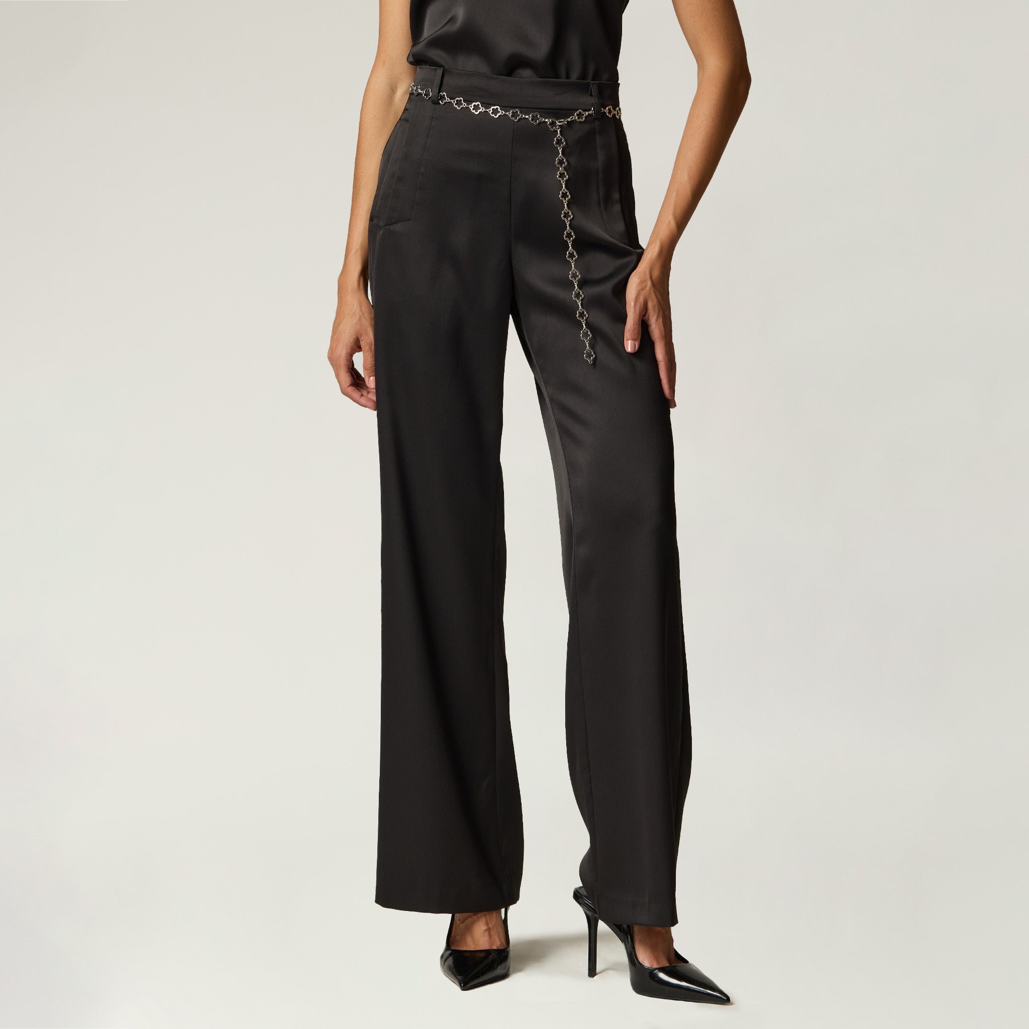 Pantalón Liso Satín Negro con Jareta