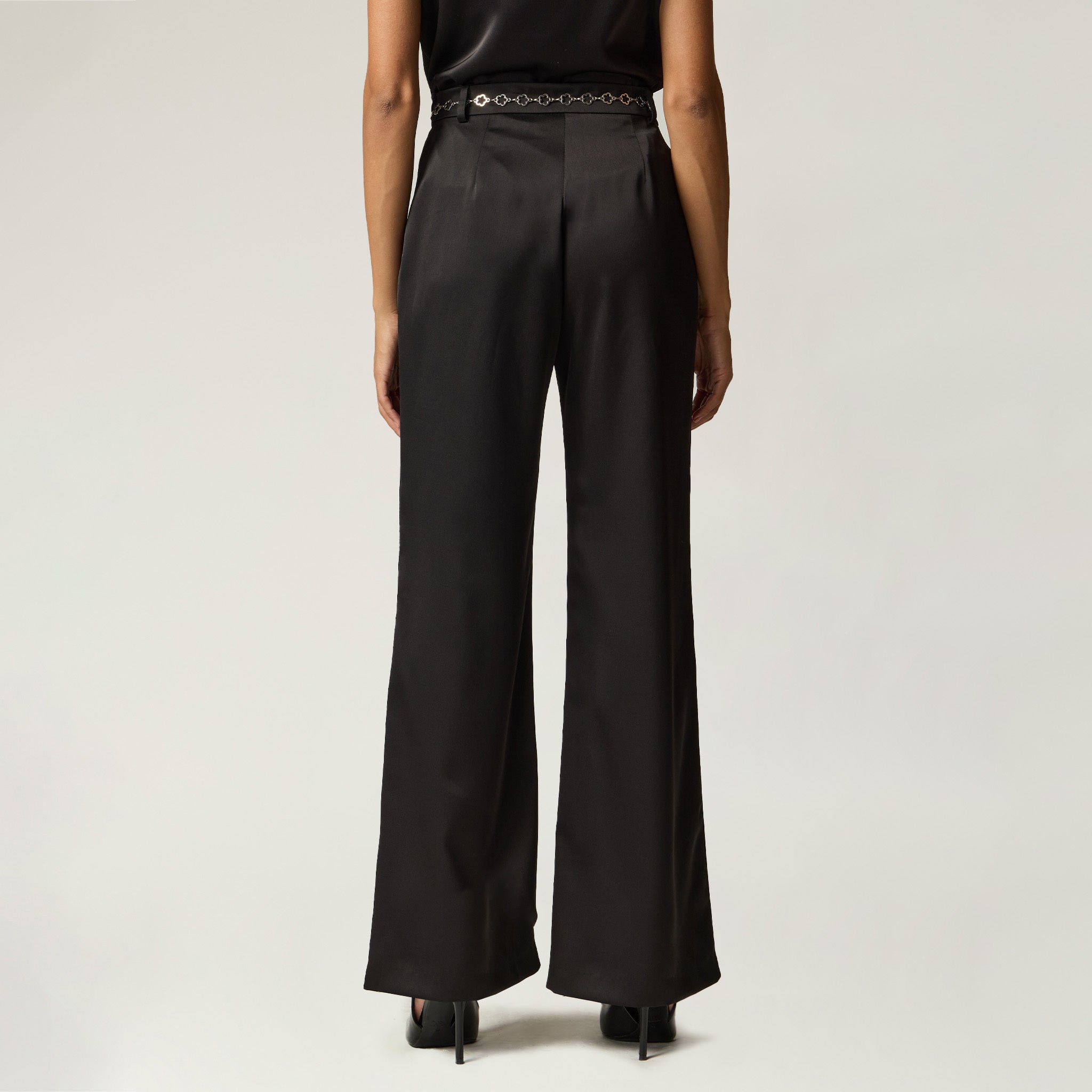 Pantalón Liso Satín Negro con Jareta