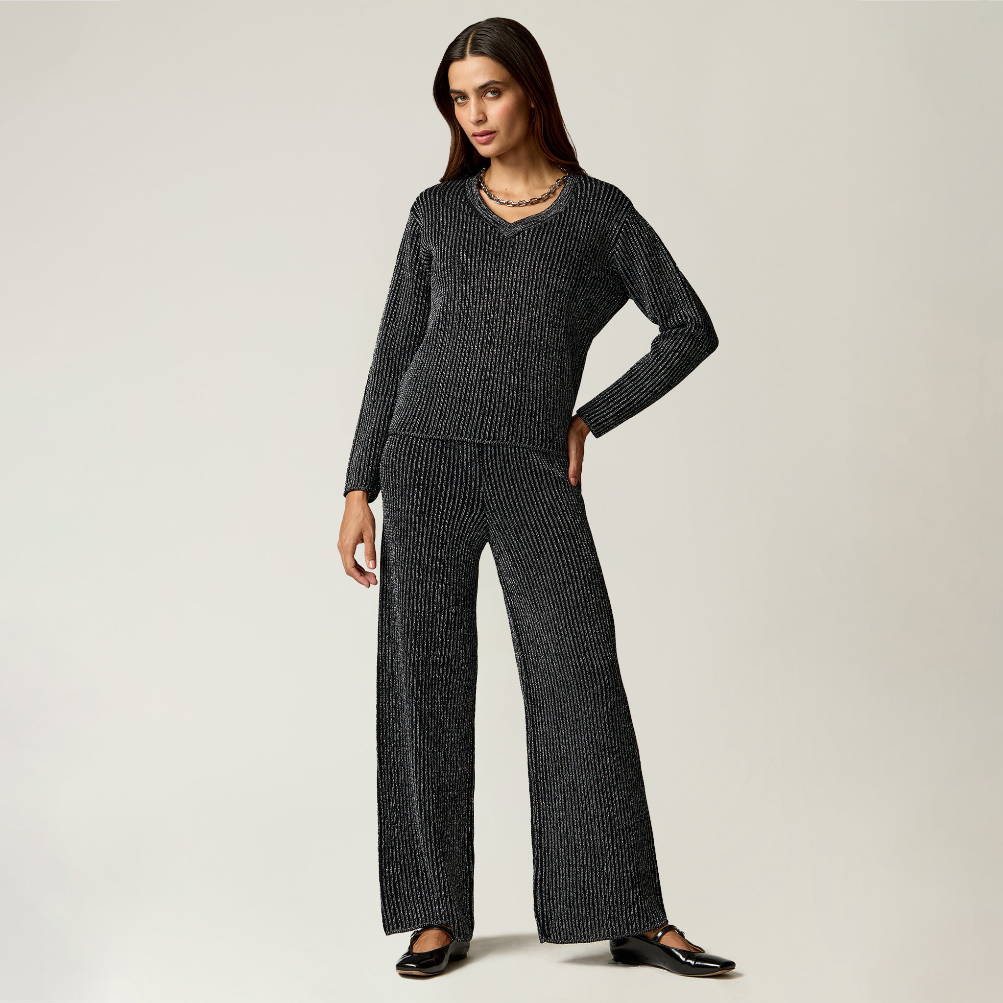 Suéter Negro Lurex Cuello V
