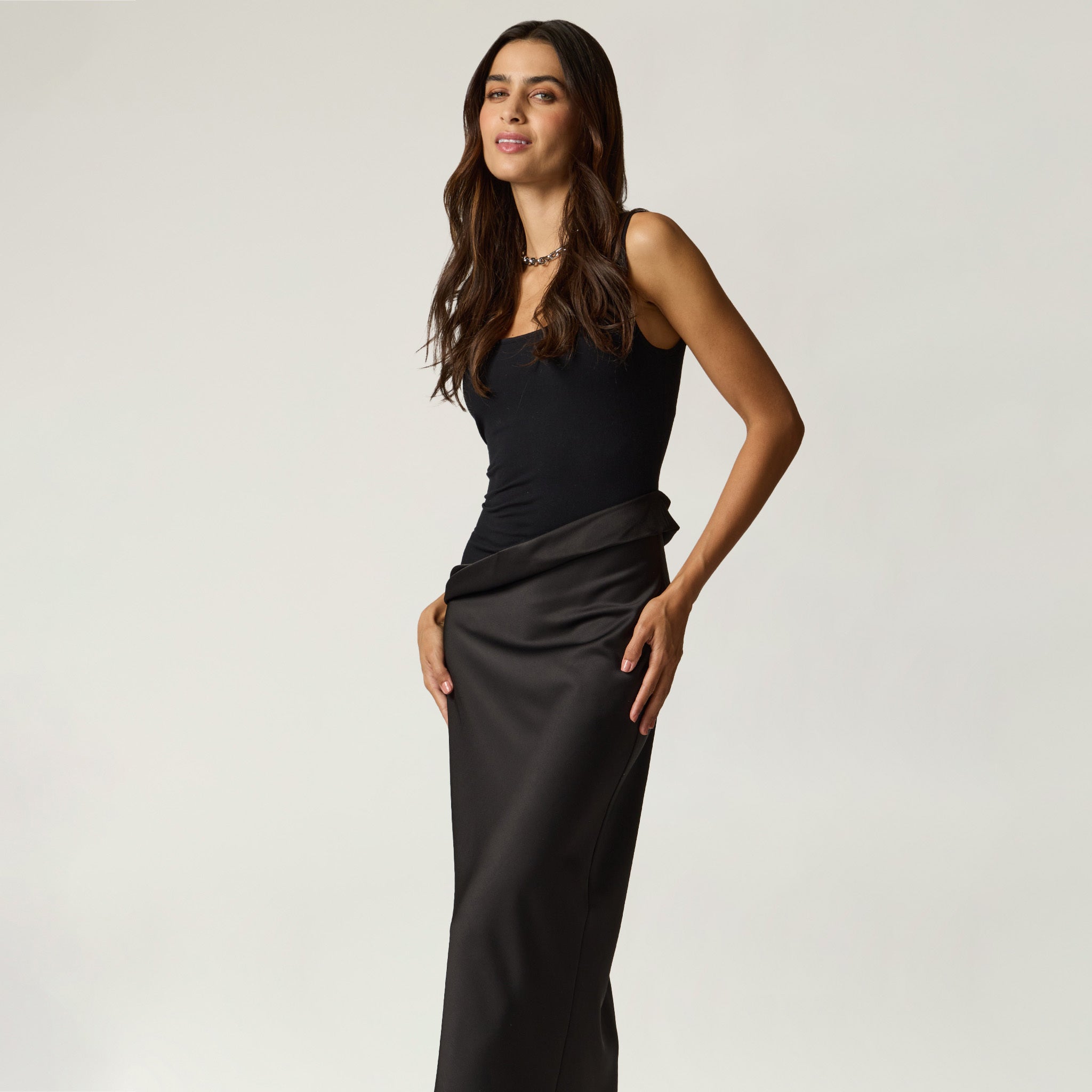 Vestido Negro Con Olán Para Mujer