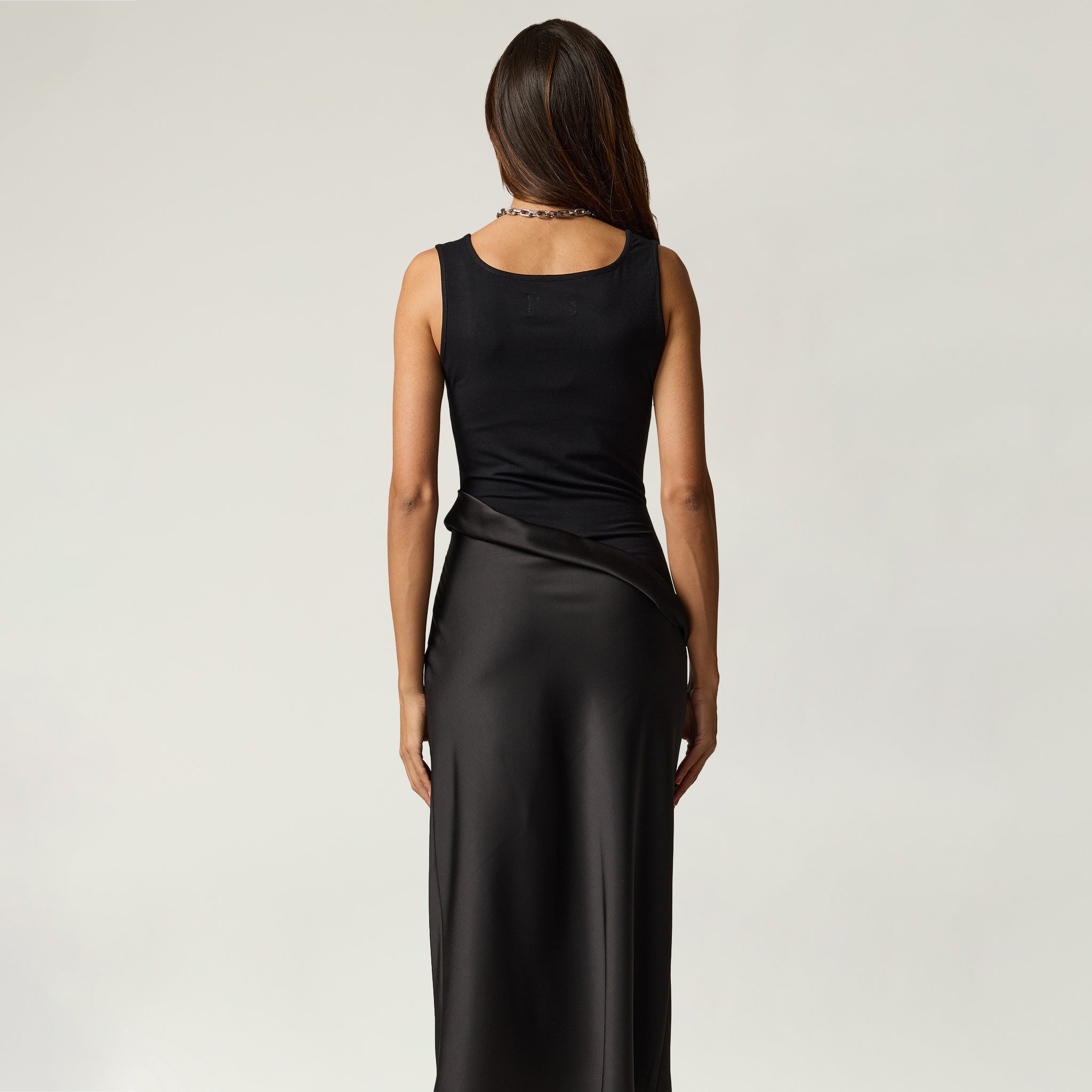 Vestido Negro Con Olán Para Mujer