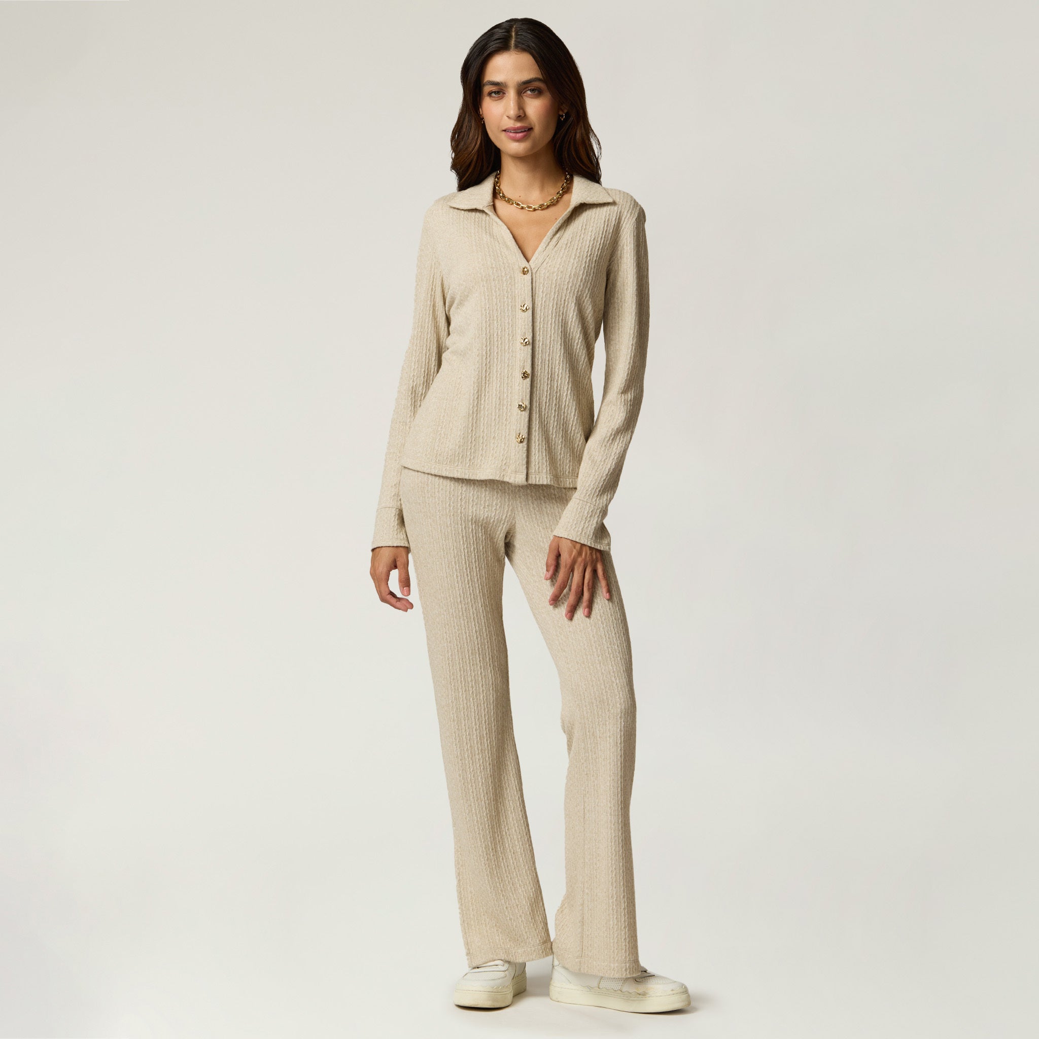 Sueter Beige de Punto Escote V