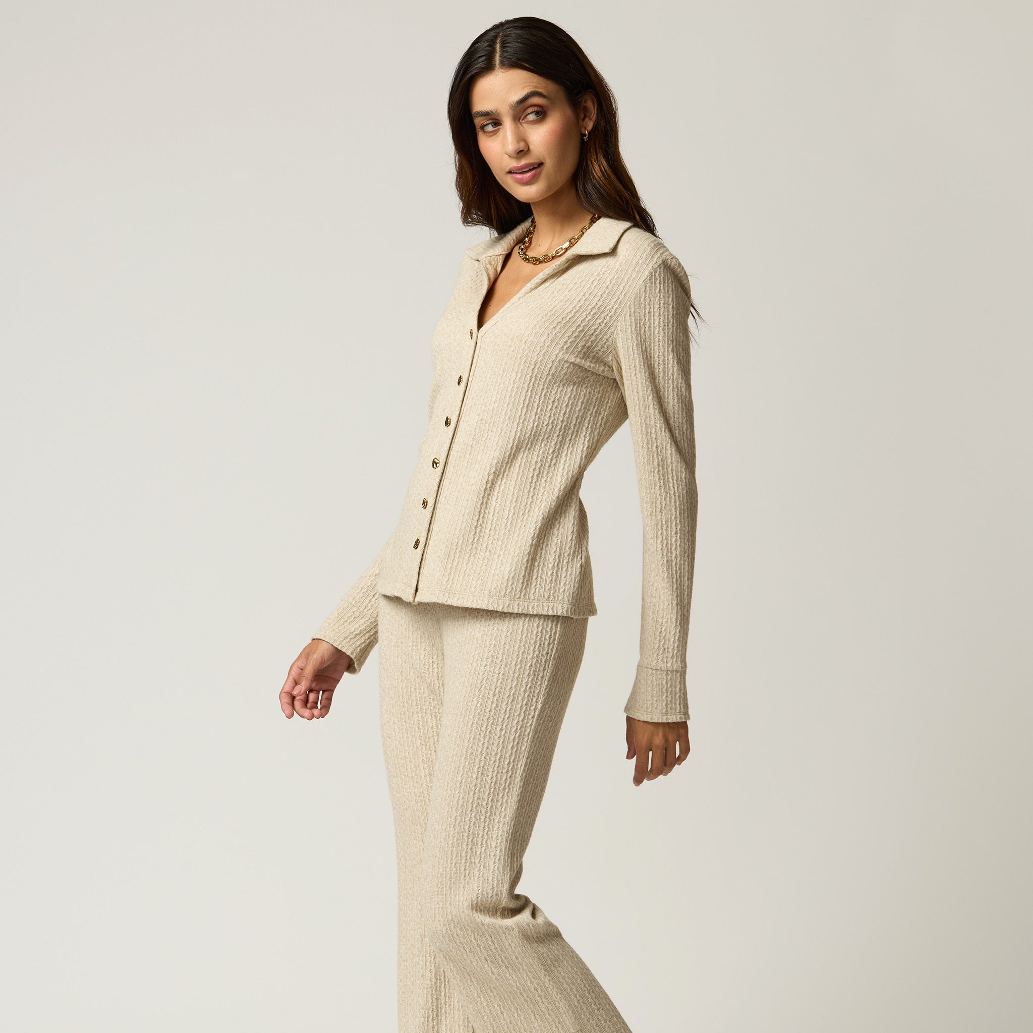 Sueter Beige de Punto Escote V