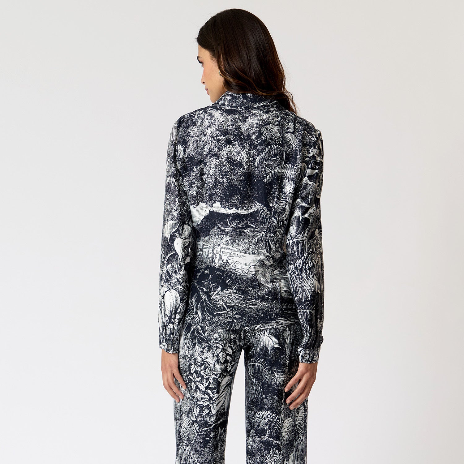 Blusa Camisera Negra