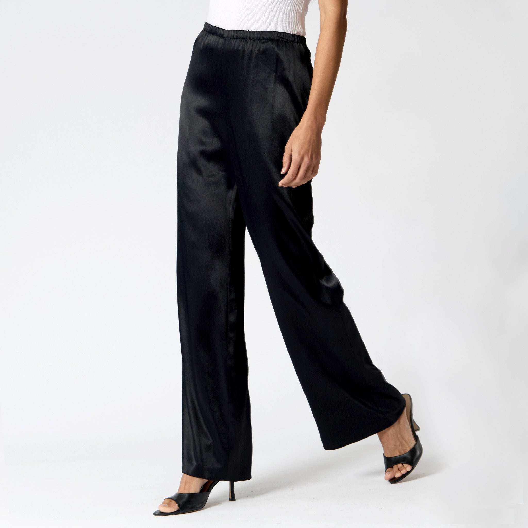 Pantalon Negro Satinado