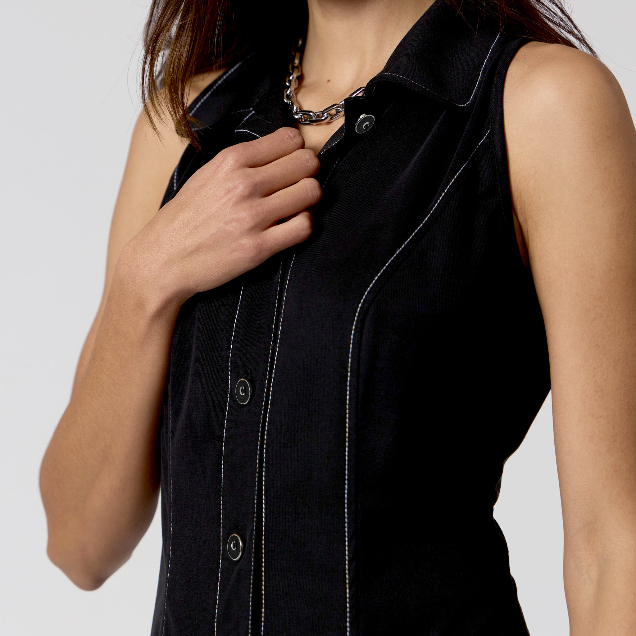 Vestido Negro Corte Halter