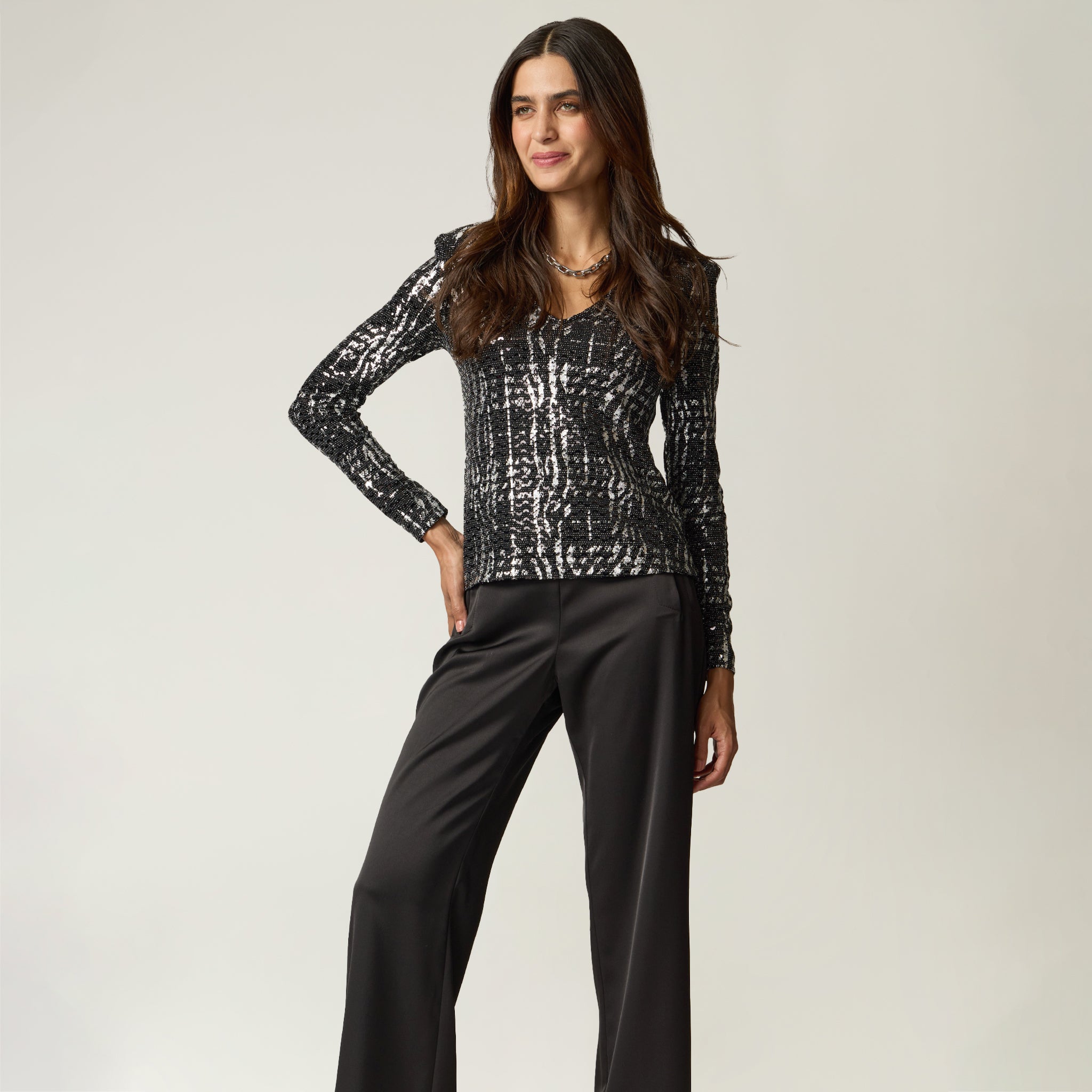 Blusa Negra Estampado Metálico