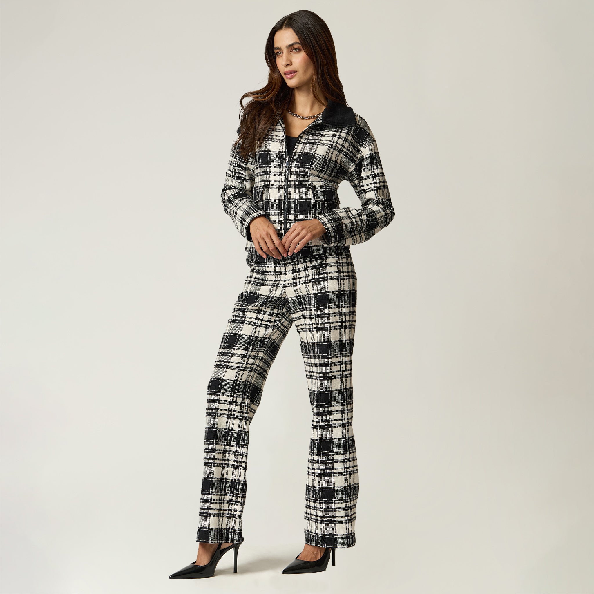 Pantalón Negro Estampado Cuadros