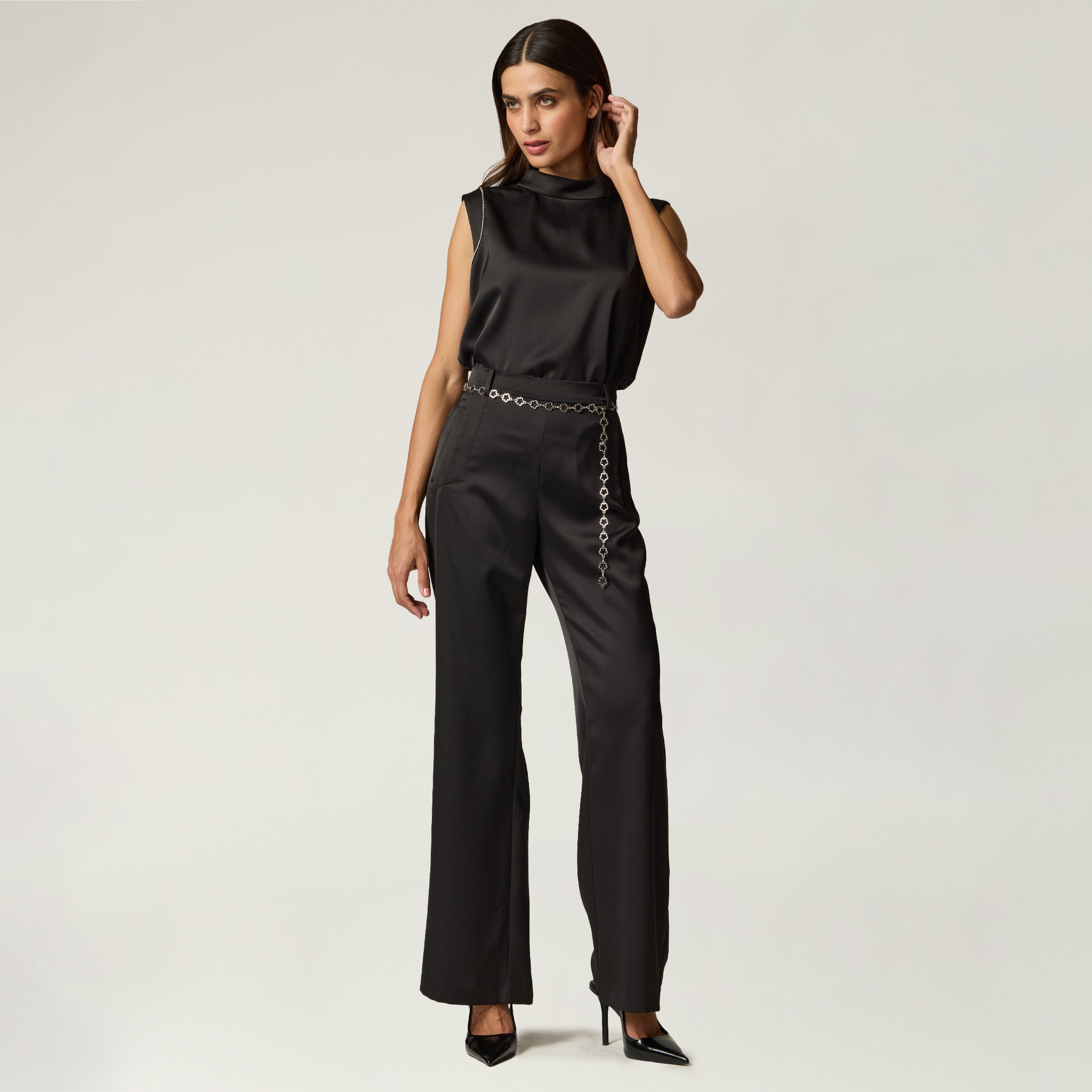 Pantalón Liso Satín Negro con Jareta