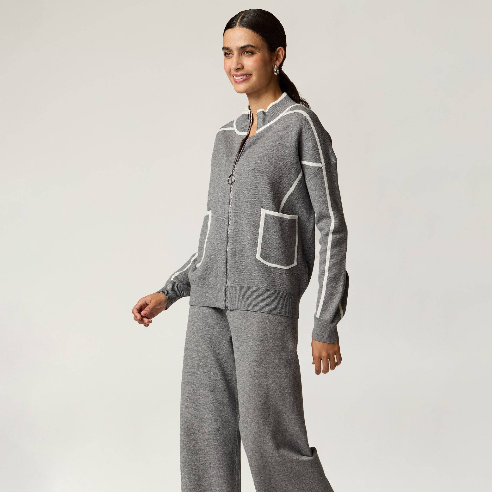 Sueter Gris Punto Cuello Alto