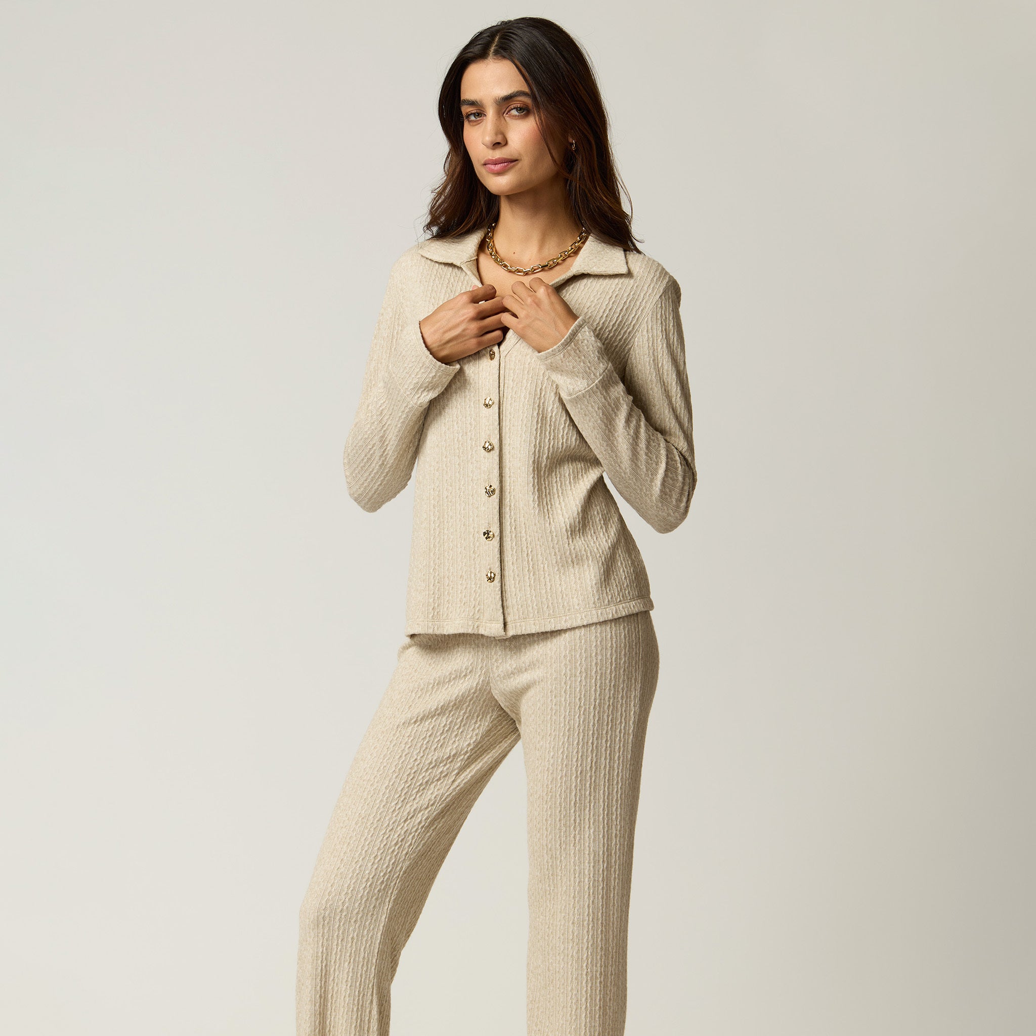 Sueter Beige de Punto Escote V