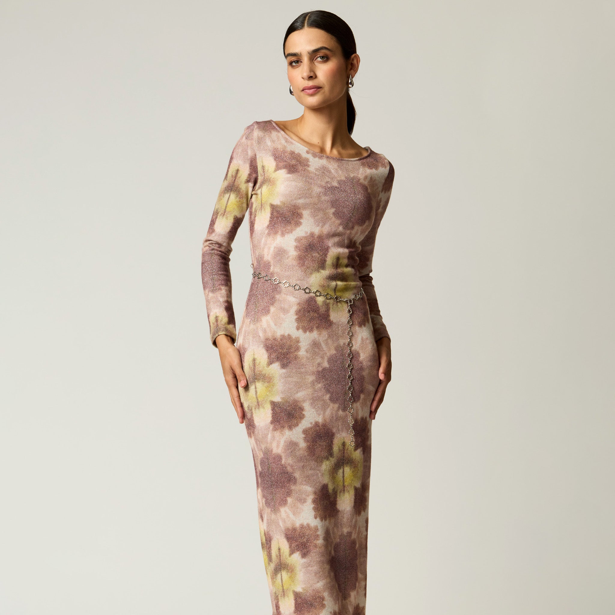 Vestido Beige con Abertura