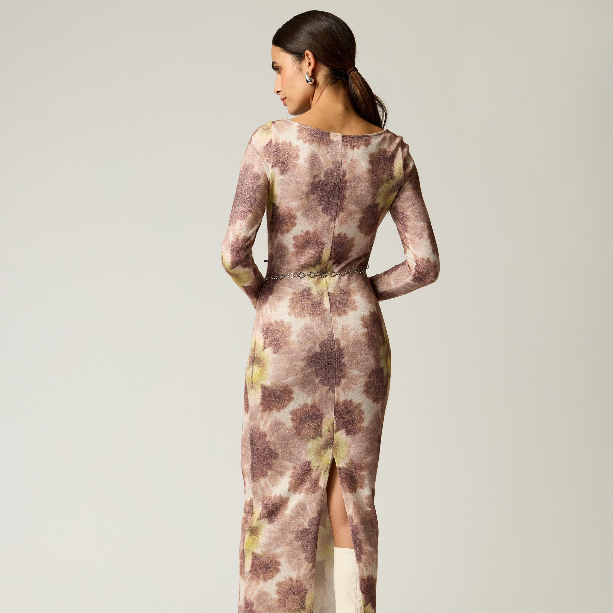 Vestido Beige con Abertura