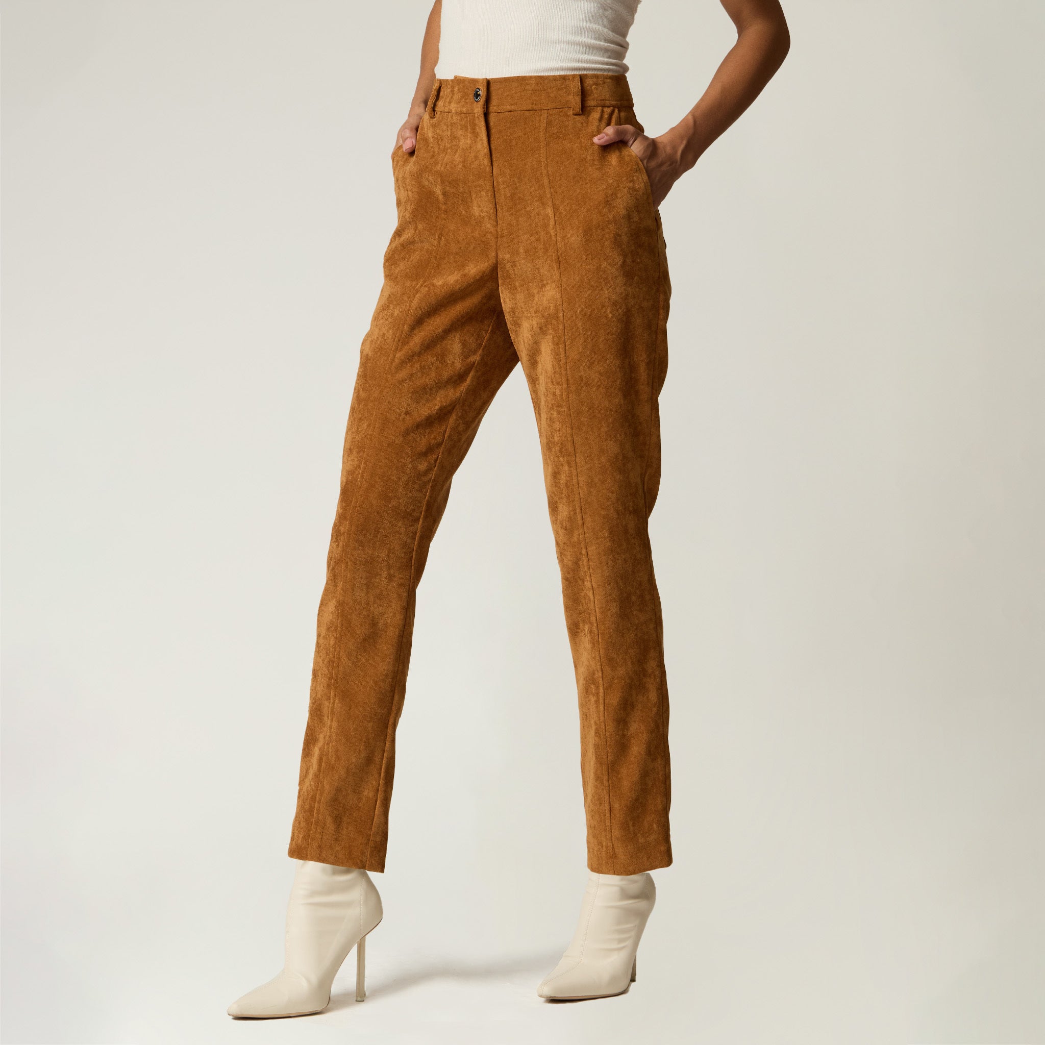 Pantalón Camel Gamuza