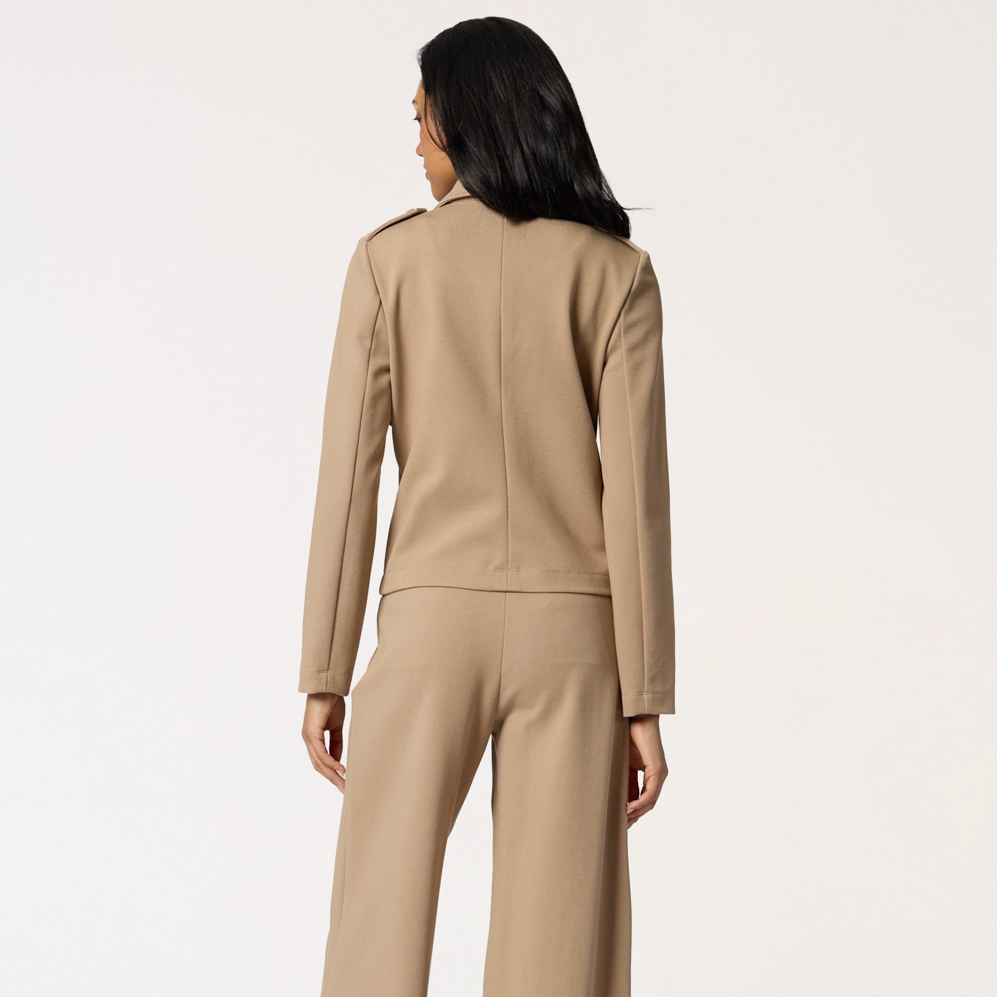 Saco Camel Corto